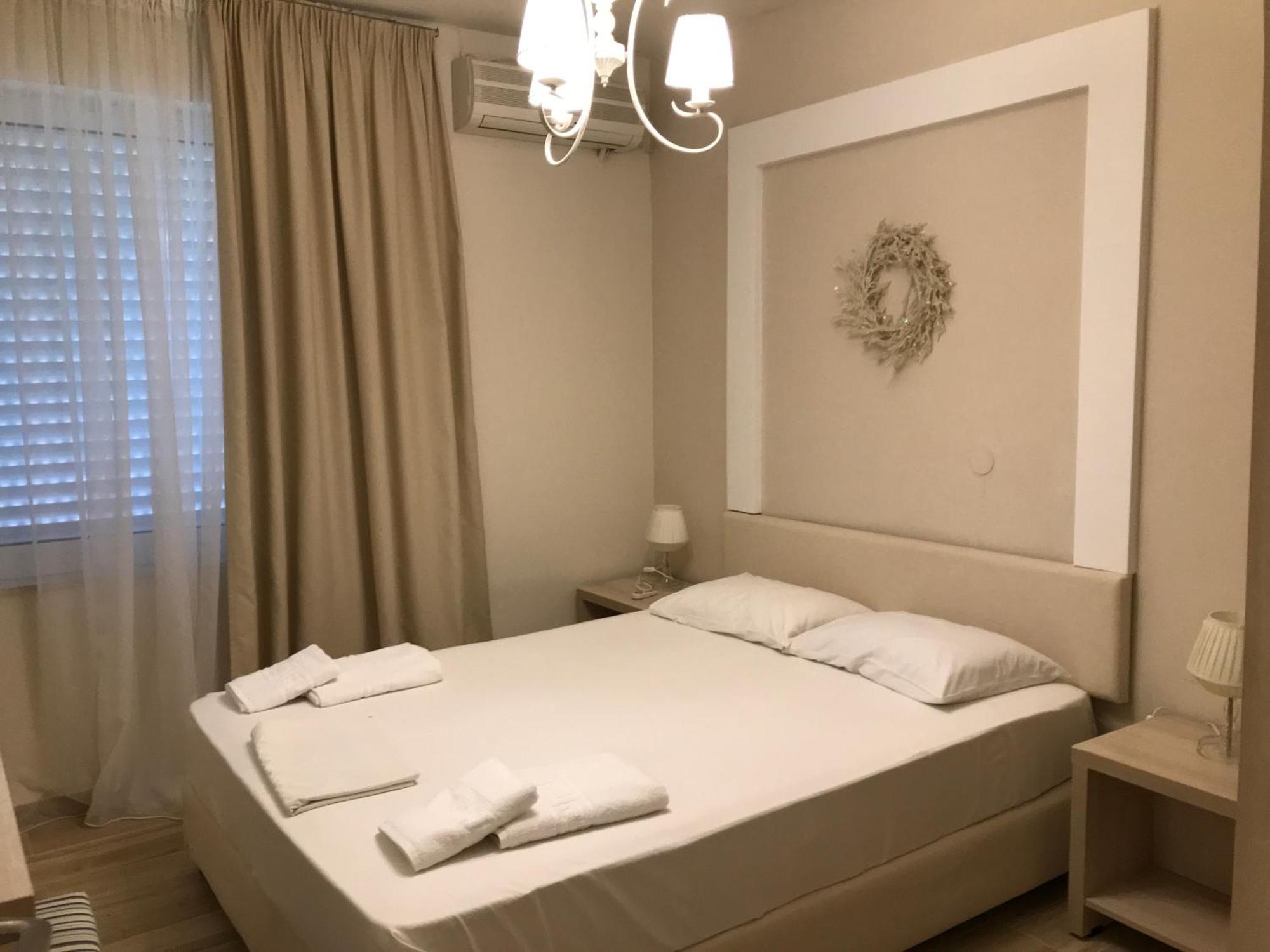 Leonidas Apartments And Suites Mola Kalyva Exteriér fotografie