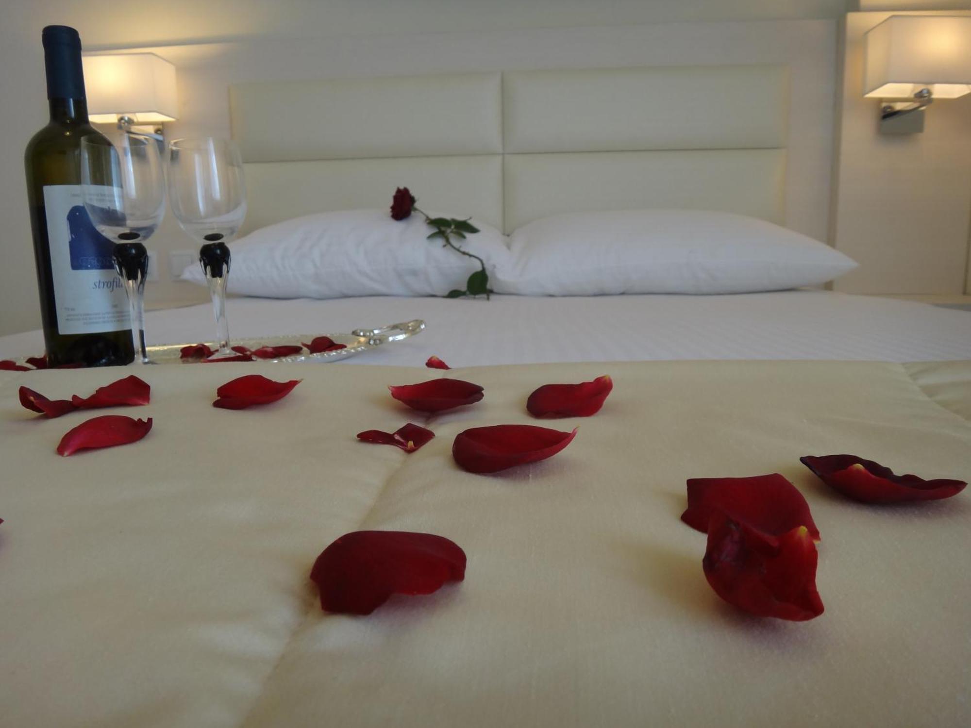 Leonidas Apartments And Suites Mola Kalyva Pokoj fotografie